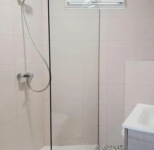 A Ledicia De Ana * Вивейро