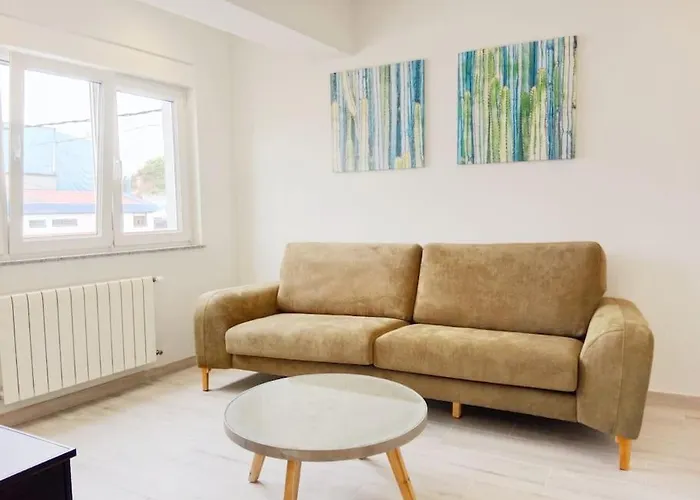 A Ledicia De Ana * Вивейро